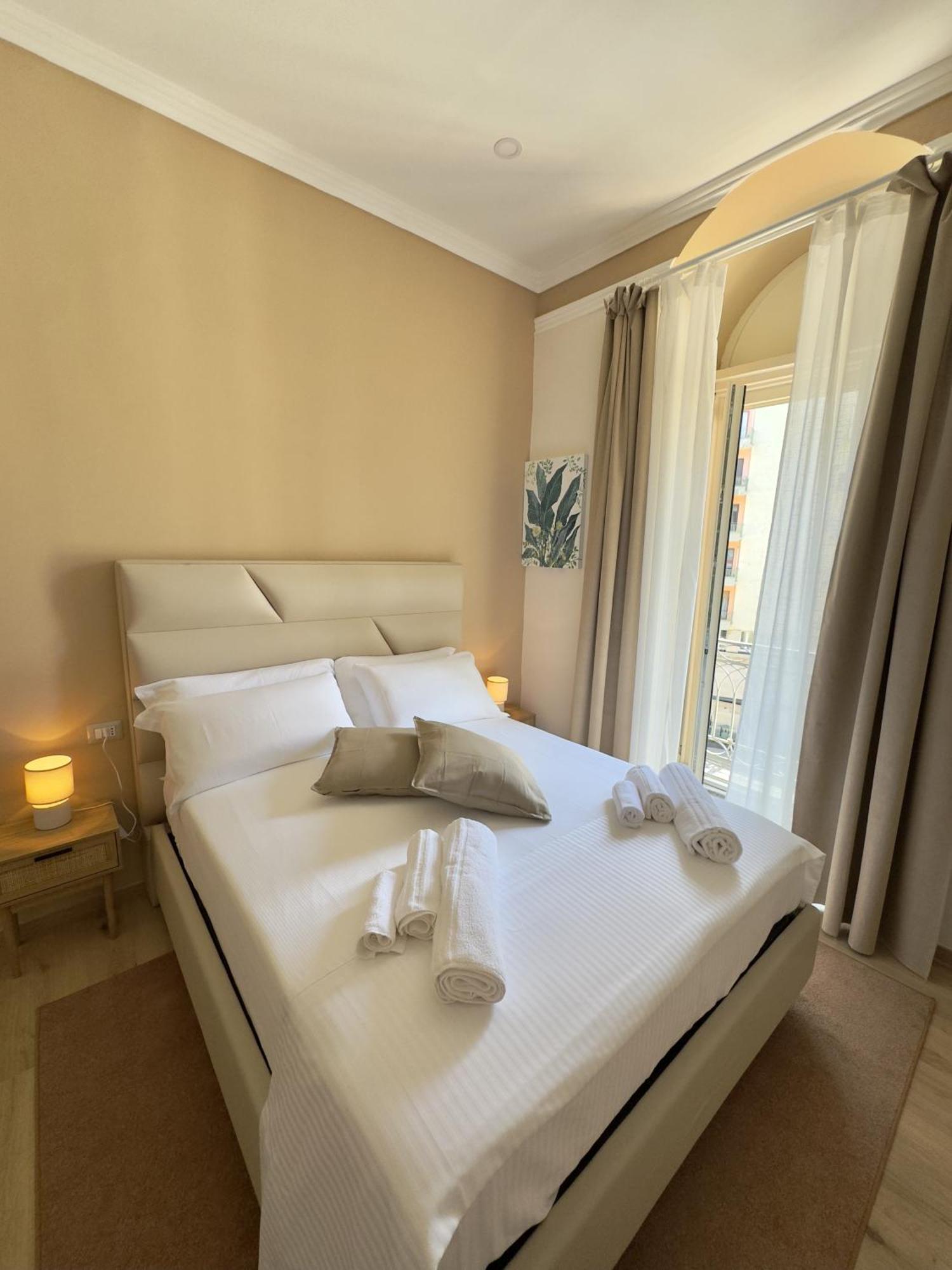 Home To Salerno B&B מראה חיצוני תמונה