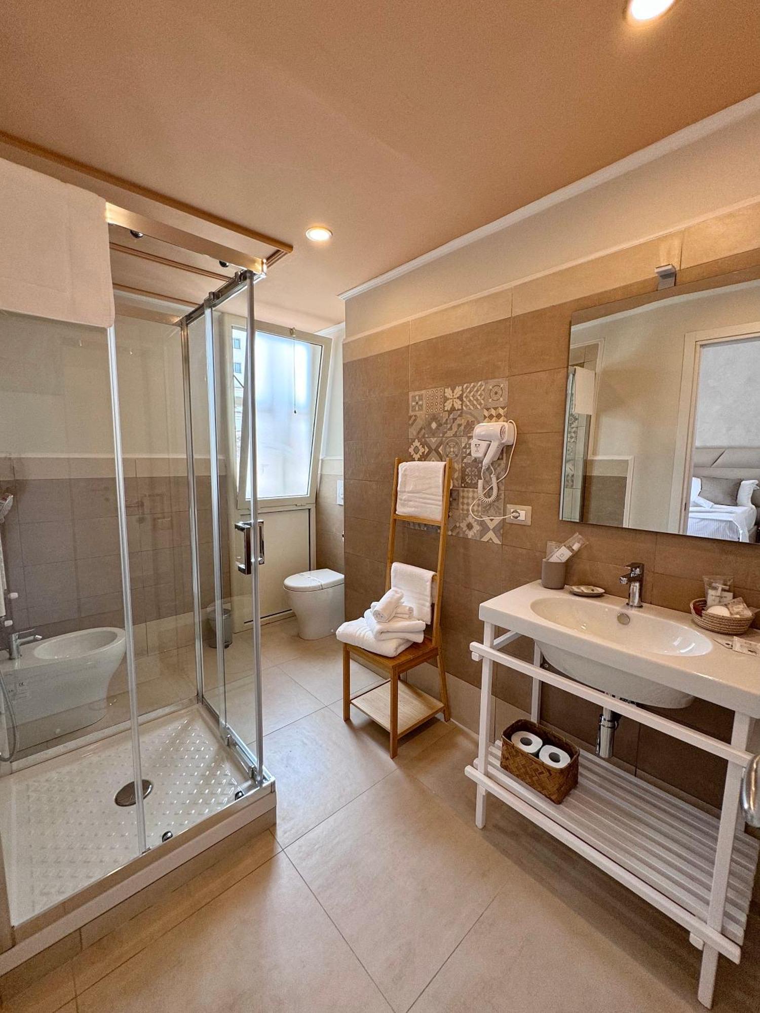 Home To Salerno B&B מראה חיצוני תמונה